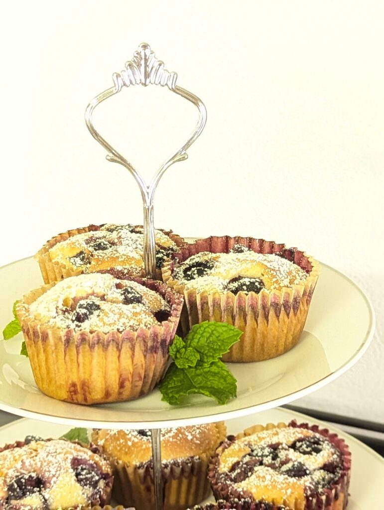育てたブルーベリーで作ったカップケーキ